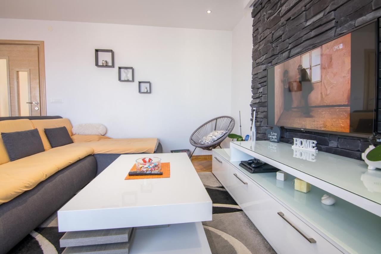Apartman Petra Makarska Exterior photo