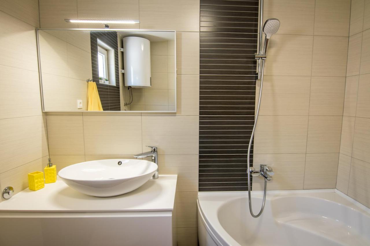 Apartman Petra Makarska Exterior photo